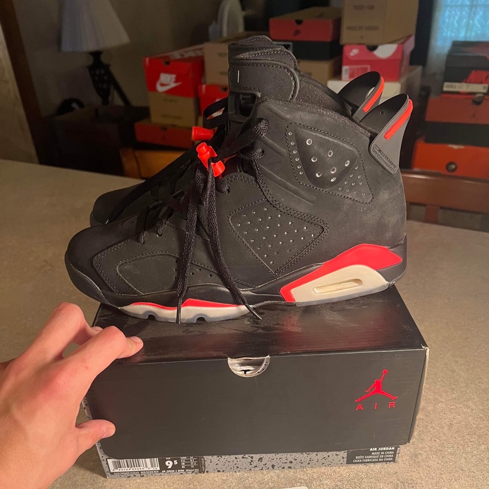 NIKE AIR JORDAN RETRO 6 INFRARED SIZE 9.5 MEN VNDS 2014
